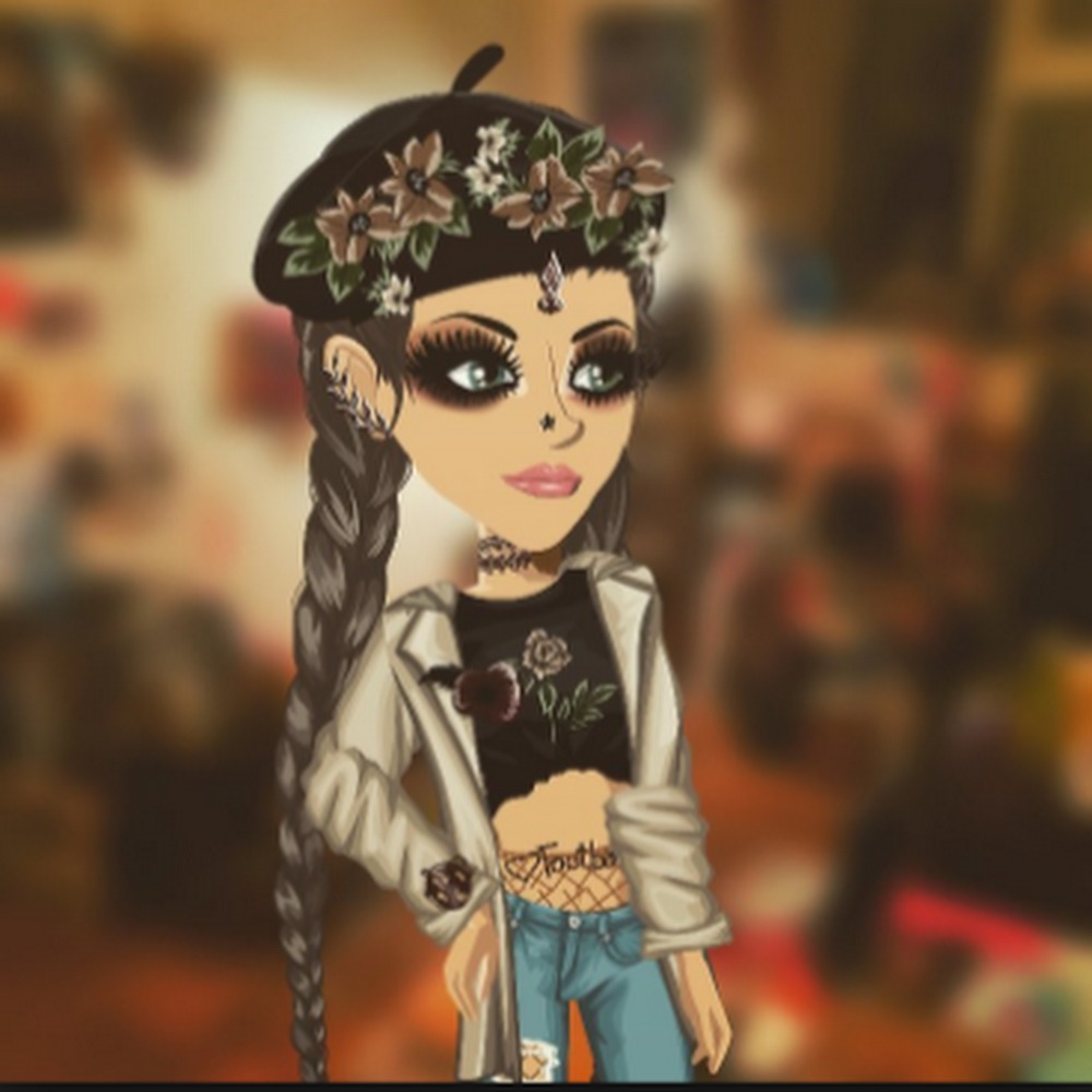 Meet your Posher, Julia plays